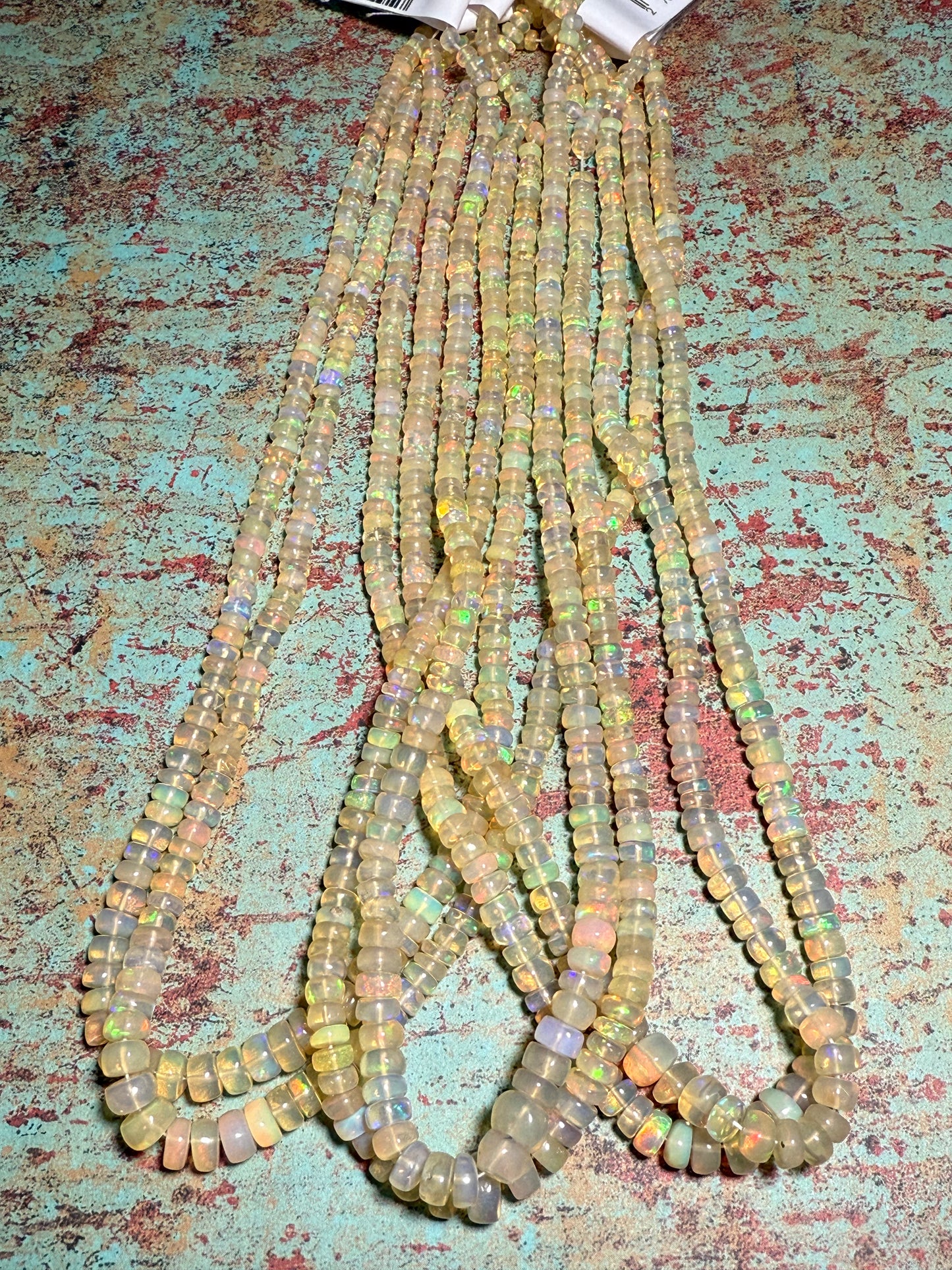 Ethiopian Opal, Graduated Strand